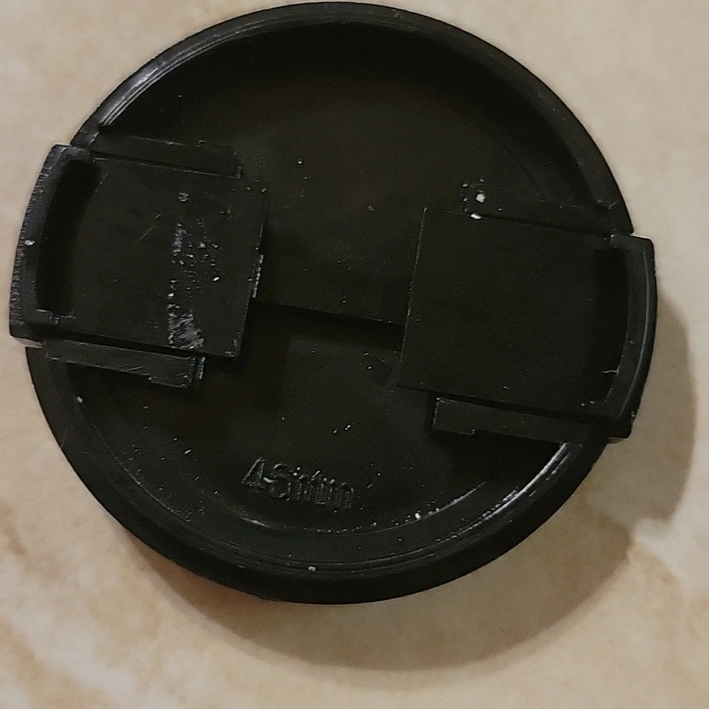 Vintage Plastic Replacement Lens Cap Snap Closure